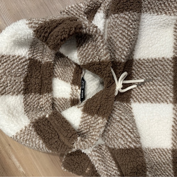 SHEIN Cropped Hoodie - Picture 6 of 6